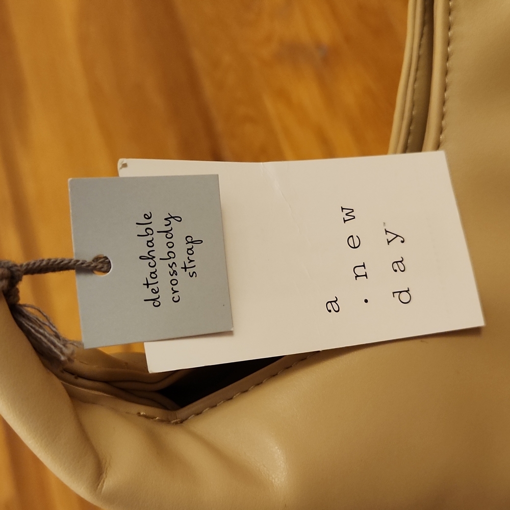 A New Day Beige Shoulder Purse NWT - Picture 3 of 10
